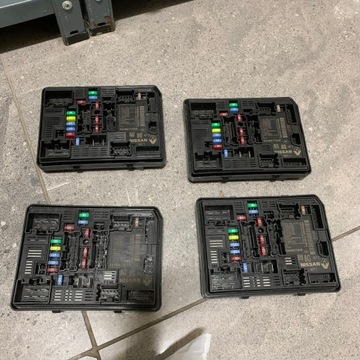 Renault clio v 1.0 tce 1.3 tce 1.5 dci bsm 284b61704r предохранители фото №1