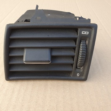 Mercedes c-klasa w202 решітка повітропровід фото №1