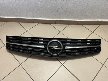 Решітка решітка решітка радіатора бампера opel vivaro c zafira фото №1
