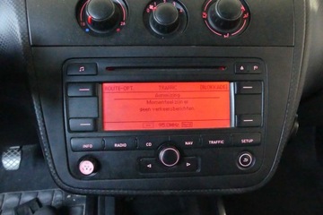 Радио заводские seat altea 5p0035191 фото №1