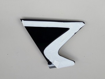 Infiniti q30 qx30 захист планка крила праві зад фото №1