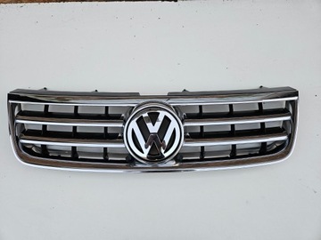 Vw touareg i 7l6 решітка радіатора решітка бампера перед фото №1