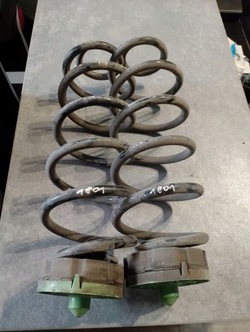 Пружини зад 8k0512149c audi a5 фото №1