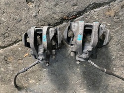 48 mercedes w218 cls суппорт тормозной 350 cgi зад фото №1