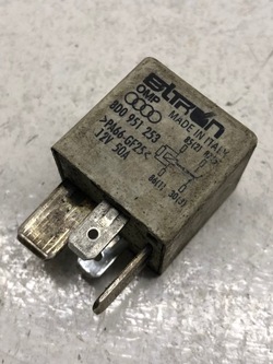 Реле vag 8d0951253 фото №1