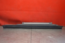 Накладка порогова права чорна 114129-10 mini cooper r56 one 06-10 фото №1