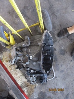 Nissan qashqai j10+2 2,0dci коробка передач коробки передач 2wd jg70e фото №1