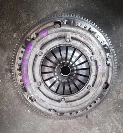 Vw polo v 6r 09-17r зчеплення комплект 03c141025d фото №1