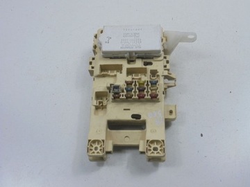 Toyota paseo коробка предохранителей 82641-16010 фото №1
