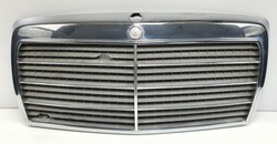 Решітка радіатора решітка mercedes w124 фото №1