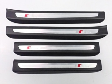 4l0853374c планки порогові комплект s-line audi q7 фото №1