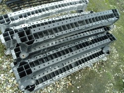 Suzuki swift балка pod бампер зад mk7 фото №1