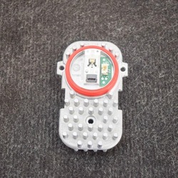 Bmw 3 переднє праві модуль led баласт f30 1305715084 2014 фото №1