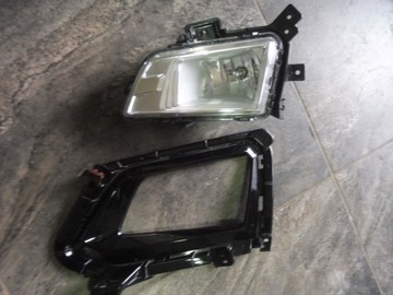 Лампа протитуманна правий перед рамка ssangyong tivoli xlv фото №1