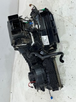 Отопитель vw passat b8 5qb816005e фото №1