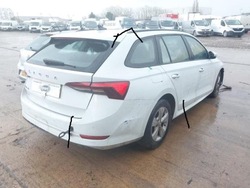 Чверть крило права праві зад skoda octavia iv універсал фото №1