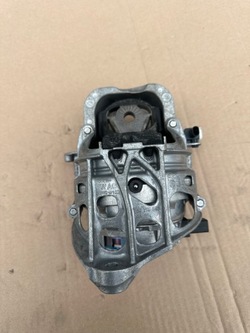 ! sq7 4m q7 q8 подушка двигуна 4,0 ліва 4m0199255ak ! фото №1