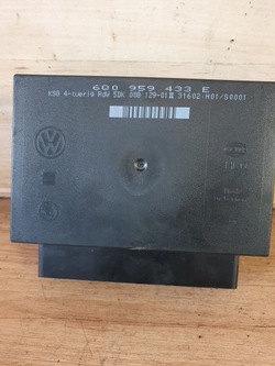 Модуль комфорта skoda fabia 1.9 tdi 6q0959433e фото №1