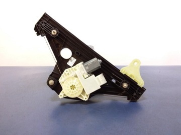 Clio v підйомник вікна зад правий 827209773r фото №1