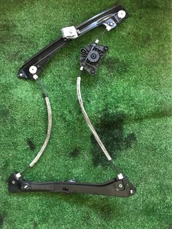 Механізм скло праві перед vw jetta 5c 5c6837462e фото №1