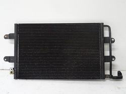 Vw new beetle 1.4 радіаторів кондиціонера оригінал фото №1