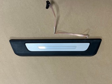 Audi q7 q8 планка порогова зад права led 4m0947418 фото №1