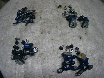 Fabia 2 ii петли дверь зад правые комплект 08r фото №1