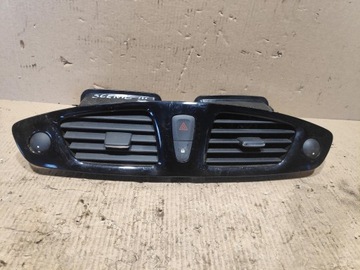 Решётка воздуховод средняя renault scenic iii 682600031r фото №1