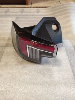 Лампа ліва зад opel mokka b 2020- номер оригіналу 9833721880 фото №1