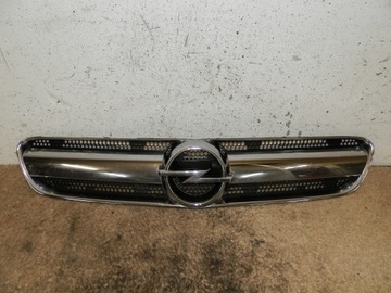Решітка радіатора решітка радіатор хром opel vectra c signum 02-05 фото №1