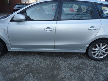 Hyundai i30 дверь левая передние левый перед универсал 2r 07- фото №1