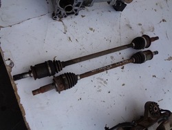 Полуось левый зад outlander ii 2 2.2 did 4x4 фото №1