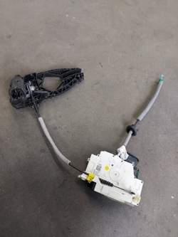 Audi a8 d5 4n замок двері лівий зад 4n1837015 фото №1