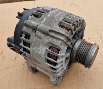 Генератор vw skoda audi 04l903023h 180a ідеал оригінал фото №1