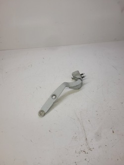 Петля кришки праві зад audi a1 8x 8x3827300a фото №1