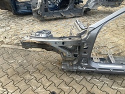 Лонжерон левая четверть mercedes c класс w205 лак 792 фото №1