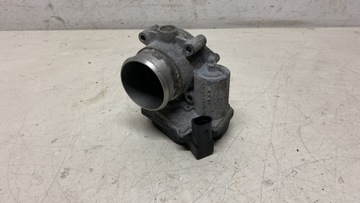 Audi vw дросельна заслінка 06f133062g фото №1