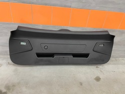 Обивка защита крышки багажника q3 83a оригинал красивая фото №1