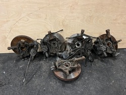 Renault trafic iii iv ліва права лівий праві поворотна опора mcperson ступиця 100% фото №1