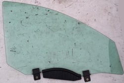 Скло двері права перед mercedes s клас 221 w221 фото №1