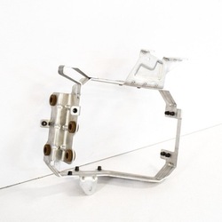 Audi a8 s8 4h additional радіатор кронштейн left сторона 4h0121239g 2016 фото №1