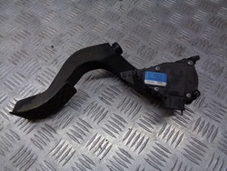 Потенциометр газа audi a6 c5 2.5 tdi 8d1723523m фото №1