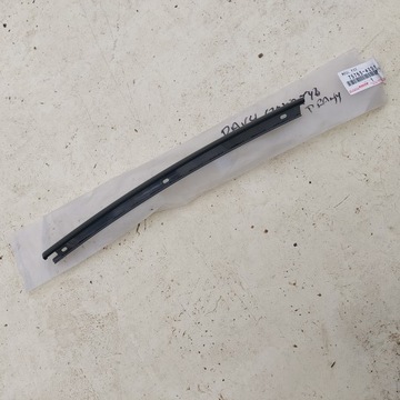 Планка стёкла дверь правые зад rav 4 v 75765-42010 фото №1