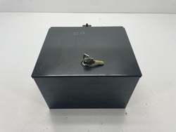 Volvo fh 13 sejf схованка бардачок касета фото №1