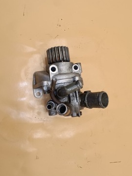 Насос води mazda 2.0 citd j rf5c фото №1