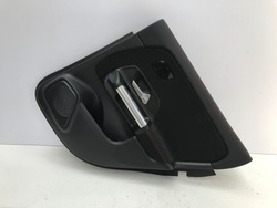 Mercedes gla ii h247 2024 боковина оббивка двері праві зад a2477303401 led фото №1