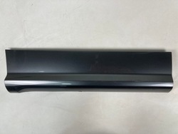 Планка двері права задня audi q5 s-line 80a фото №1