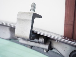 Renault modus петля крышки зад задней серый жемчуг фото №1