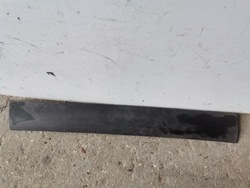 Планка двері зад лівий 3b0854949 vw passat b5 фото №1