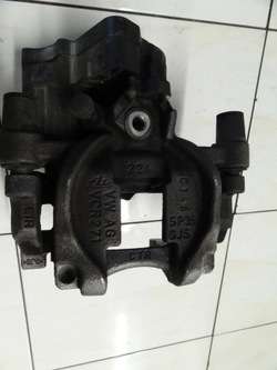 Vw t-roc 2021 1.5 tsi суппорт тормозной правые зад 5q0615406gp фото №1